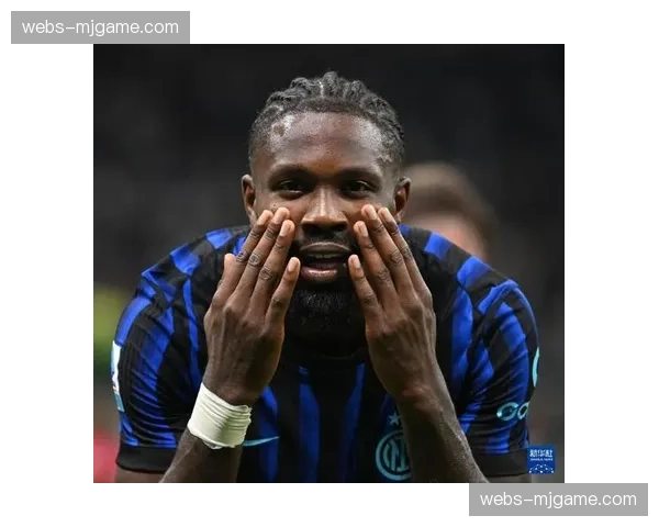 纪录片《2025-2026赛季的国际米兰》将于四月初在流媒体平台上映。 纪录片《2025-2026赛季的国际米兰》将于四月初在流媒体平台上映。