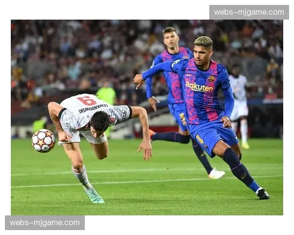 圣保利vs拜仁：客队20次射门8次射正，进攻节奏与终结效率全面压制